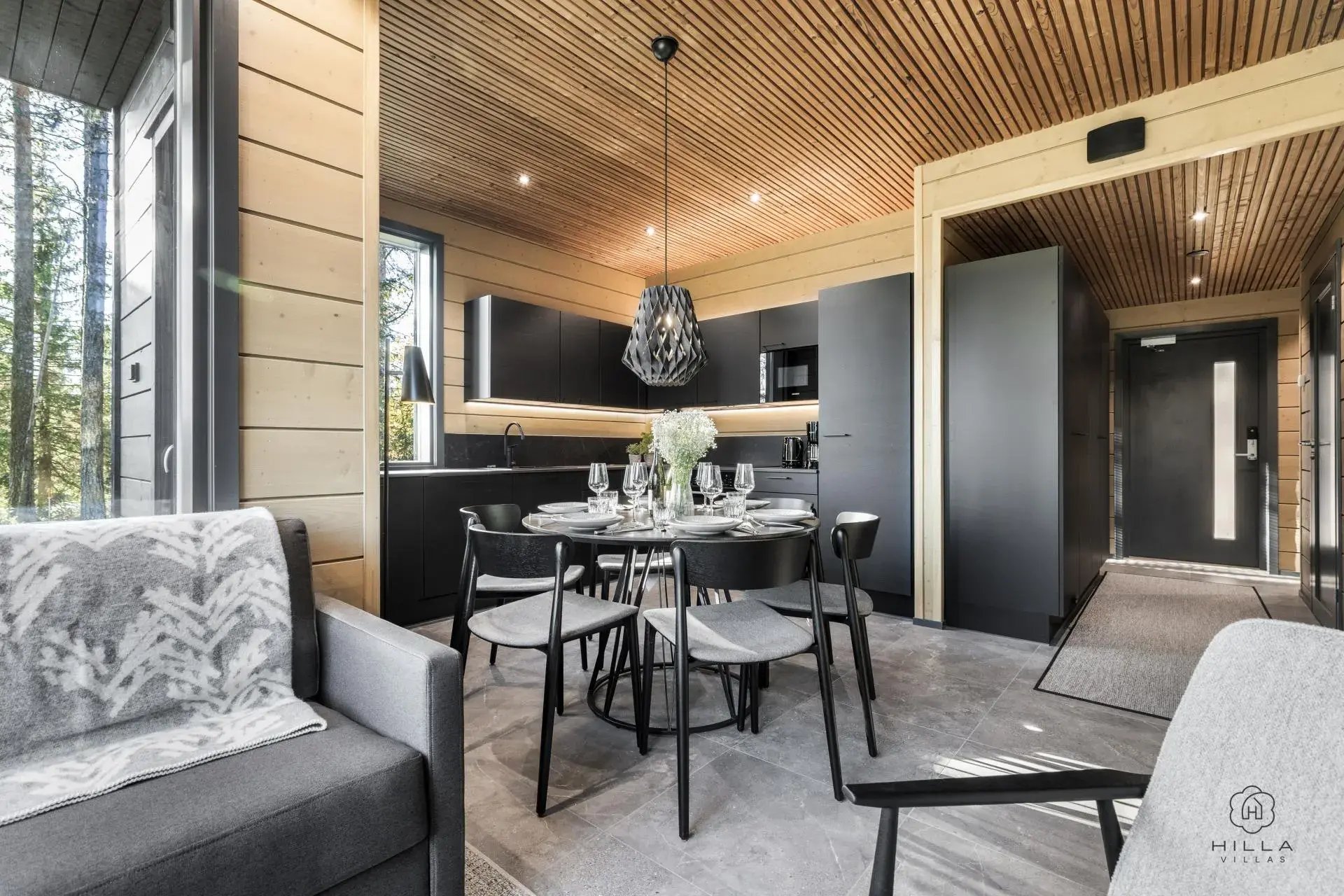 Levin Lyhty olohuone-keittiö