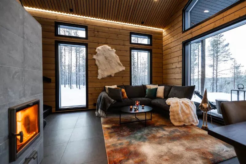 Yksilöllinen-Aava-olohuone-takka